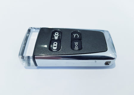 Quantum silver Aston Martin Glass ECU Key