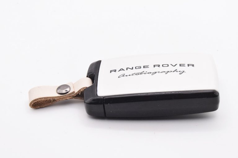 Fuji White & Satin Black Range Rover Autobiography Key