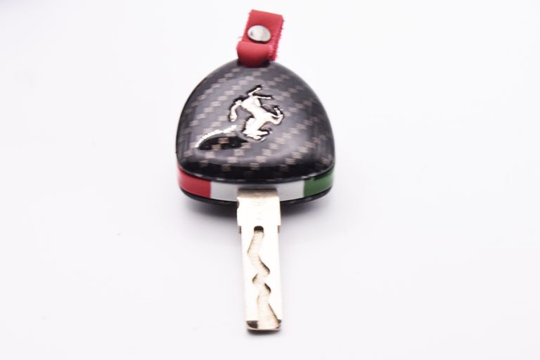 Carbon Fibre Effect Ferrari Key with Italian Tricolore